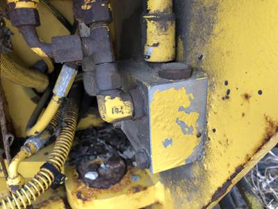 Galion 850B Hydraulic Valve