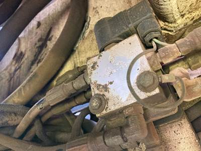 Genie GTH-844 Hydraulic Valve