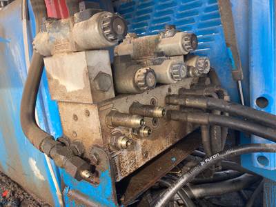 Genie S40 Hydraulic Valve