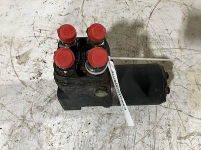 Hyundai HL740-7A Hydraulic Valve