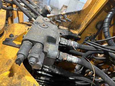 Hyundai HL940 Hydraulic Valve