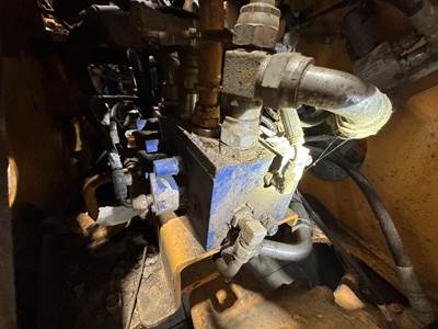 Hyundai HL940 Hydraulic Valve