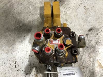 International 515 Hydraulic Valve