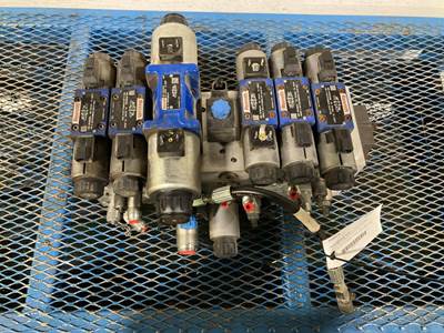 JLG 800A Hydraulic Valve