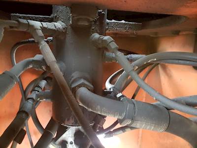 JLG 800S Hydraulic Valve