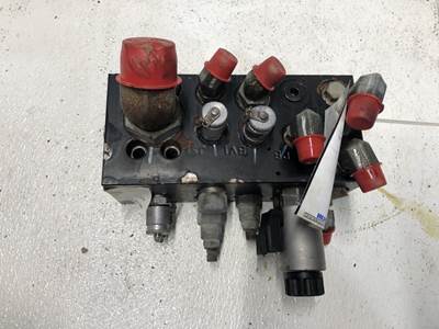 JLG G9-43A Hydraulic Valve
