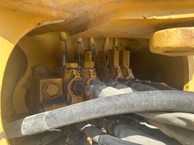 John Deere 310D Hydraulic Valve
