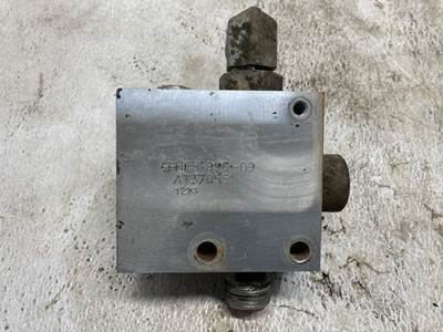 John Deere 320D Hydraulic Valve