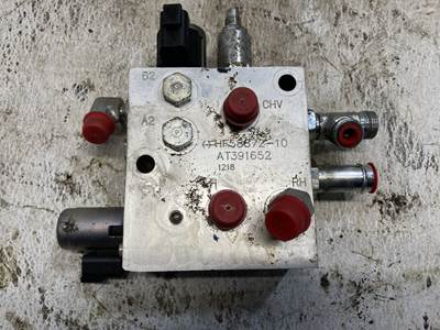 John Deere 320D Hydraulic Valve