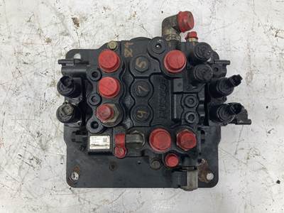 John Deere 329E Hydraulic Valve