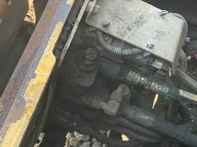 John Deere 332D Hydraulic Valve