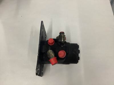John Deere 410J Hydraulic Valve