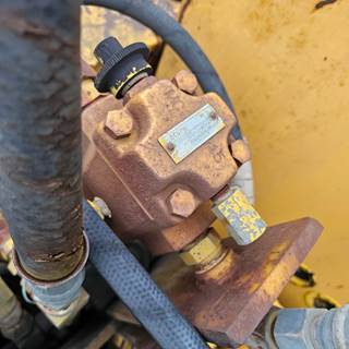 John Deere 490 Hydraulic Valve