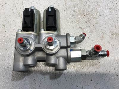 John Deere 50G Hydraulic Valve