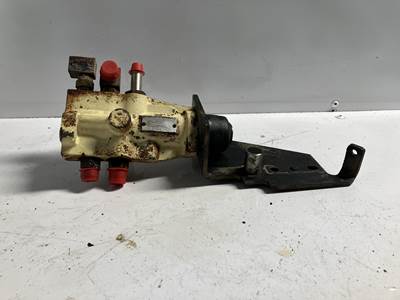 John Deere 544J Hydraulic Valve