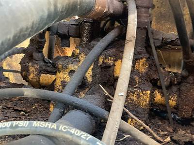 John Deere 624K Hydraulic Valve