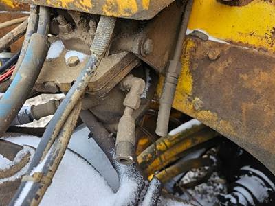 John Deere 644B Hydraulic Valve