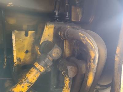 John Deere 644C Hydraulic Valve