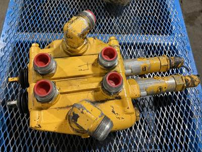 John Deere 644C Hydraulic Valve