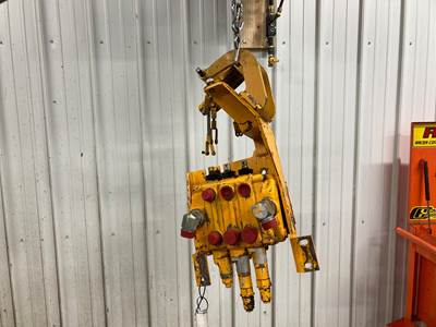 John Deere 644C Hydraulic Valve