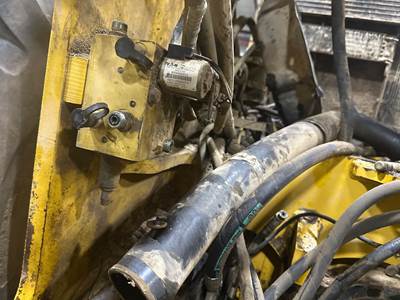 John Deere 644H Hydraulic Valve