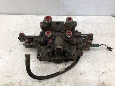 John Deere 644H Hydraulic Valve