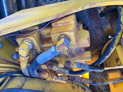 John Deere 770 Hydraulic Valve