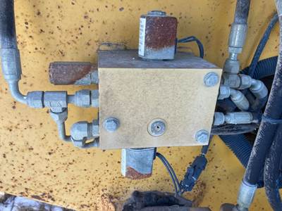 John Deere 770BH Hydraulic Valve
