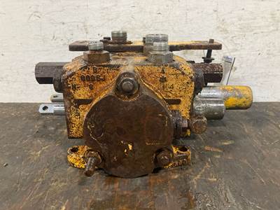 John Deere 850B LGP Hydraulic Valve
