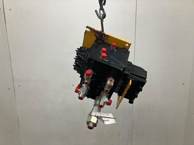 John Deere 850J LGP Hydraulic Valve