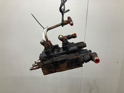 John Deere 8875 Hydraulic Valve