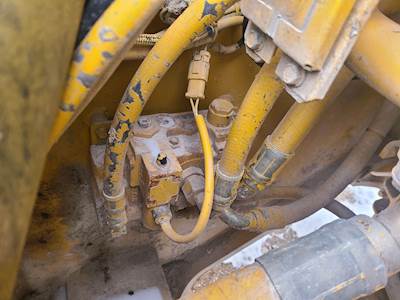 Kawasaki 90ZV-2 Hydraulic Valve