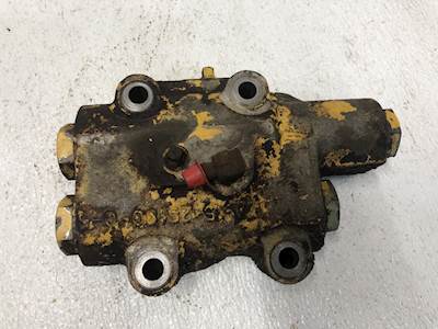 Komatsu D65EX-12 Hydraulic Valve