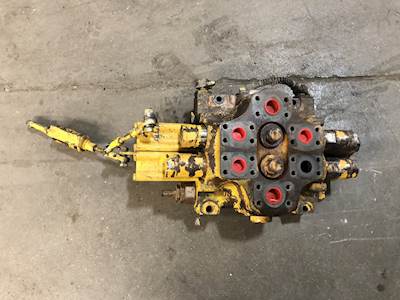 Komatsu D66S-1 Hydraulic Valve