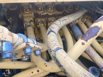 Komatsu PC300LC-6LC Hydraulic Valve