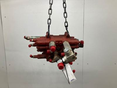 Kubota SVL75-2 Hydraulic Valve