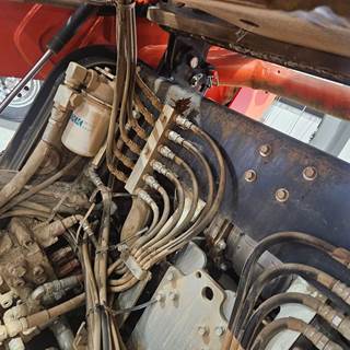 Kubota SVL75-2 Hydraulic Valve