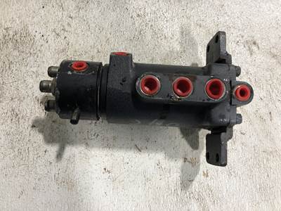 Takeuchi TB138FR Hydraulic Valve