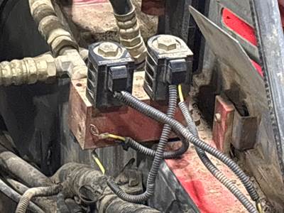 Takeuchi TL140 Hydraulic Valve