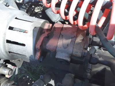 Hydraulic Valve for a Freightliner Cascadia