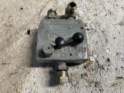 (Used) Misc Equ Other Spools: - Part#: - Type: Flow Control  Flow Control Valve