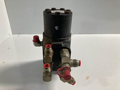 Volvo G746B Hydraulic Valve
