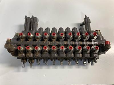 Volvo G746B Hydraulic Valve