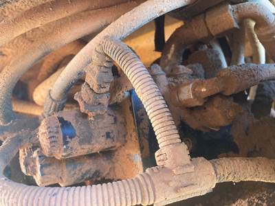 Volvo L150E Hydraulic Valve