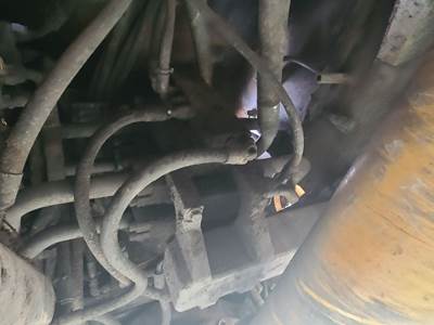 Volvo L220E Hydraulic Valve