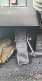 Volvo L220E Hydraulic Valve