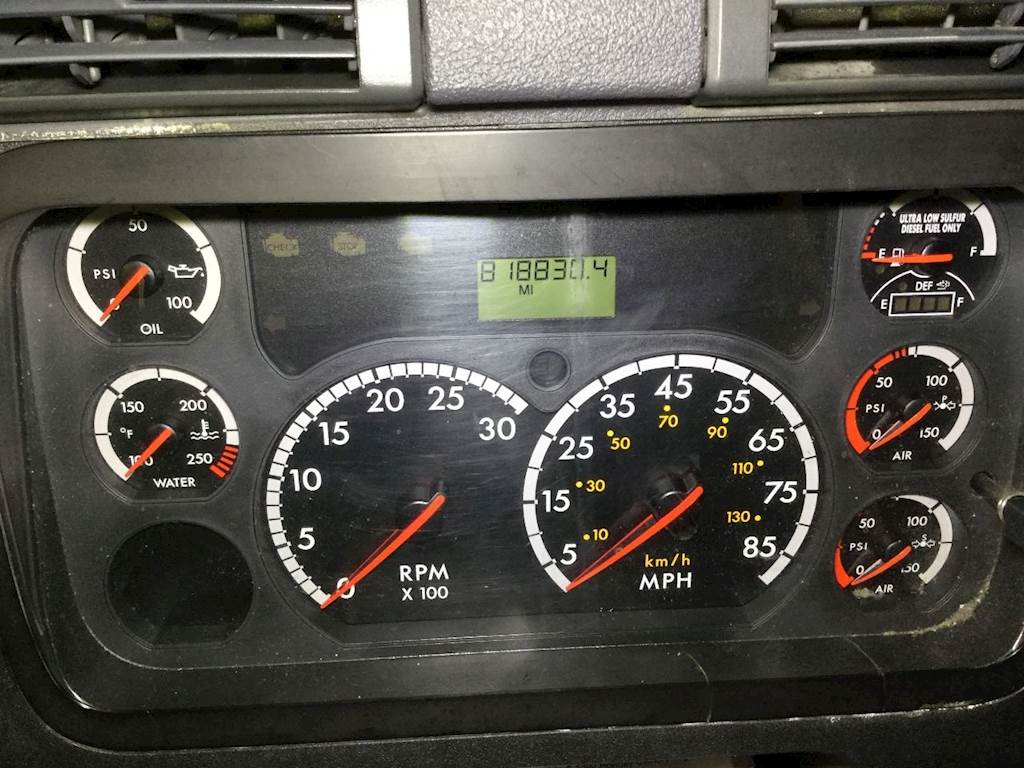 2013 freightliner cascadia instrument cluster Clearance