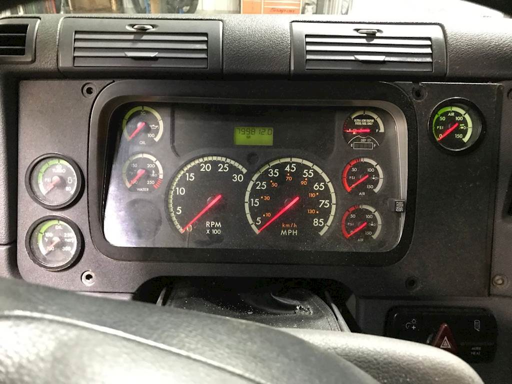 2013 freightliner cascadia instrument cluster Clearance