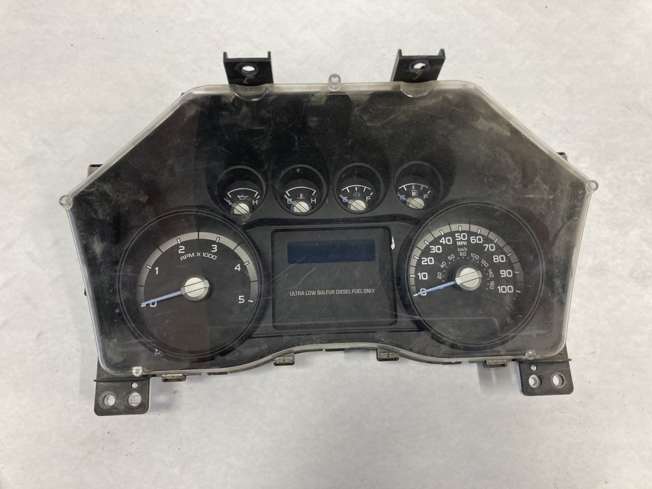 2015 Ford F650 Instrument Panel Cluster for a Ford F650 For Sale