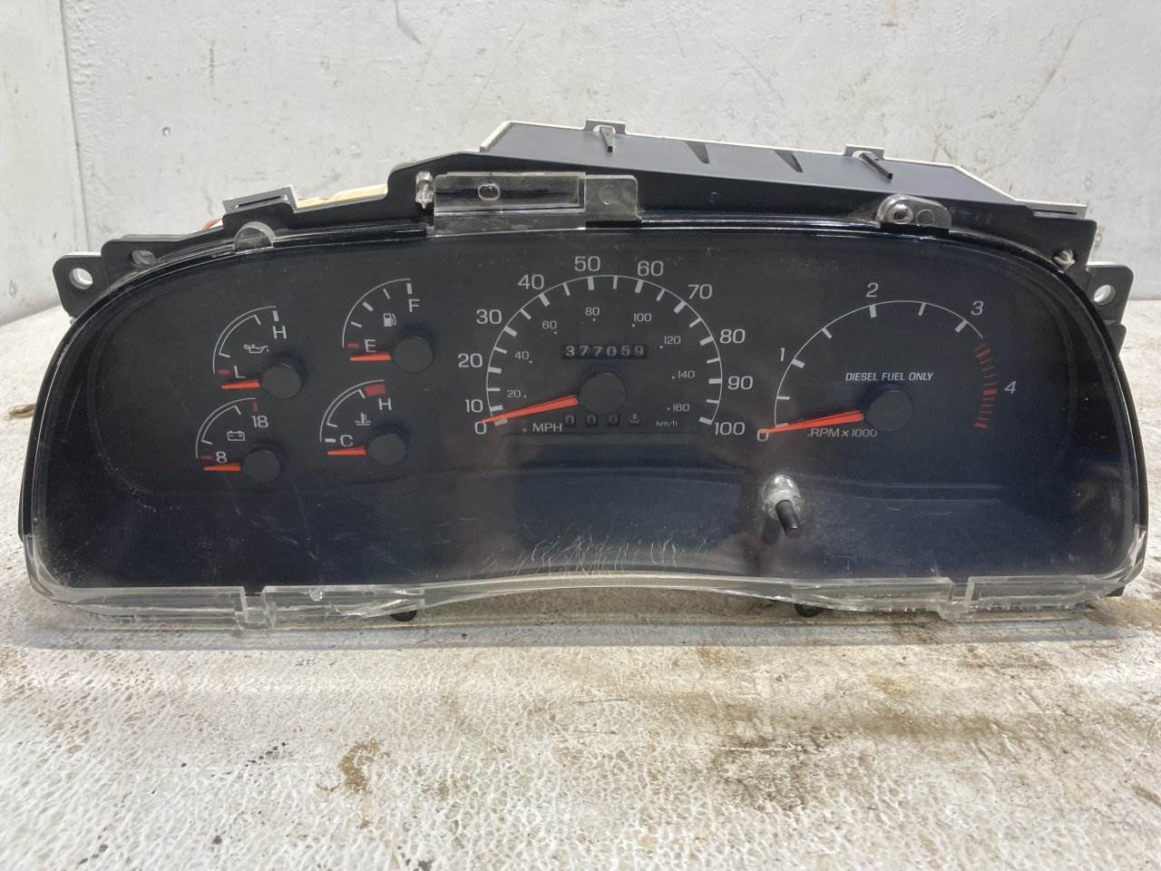 2000 Ford F750 Instrument Panel Cluster for a Ford F750 For Sale